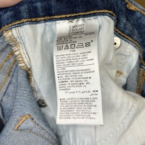 Old Navy Women’s Original Mid Rise Skinny Jeans Size 2 Short - Picture 4 of 4